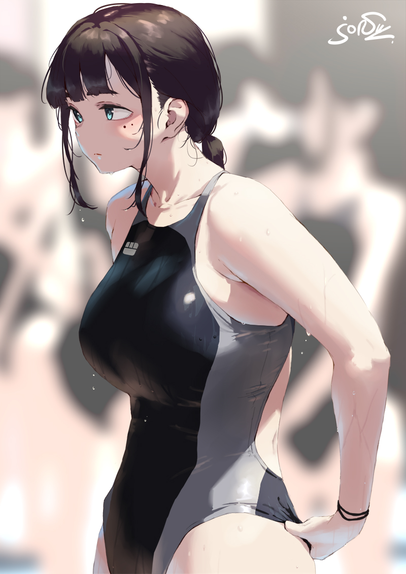 #15 二の腕厚めの女の子